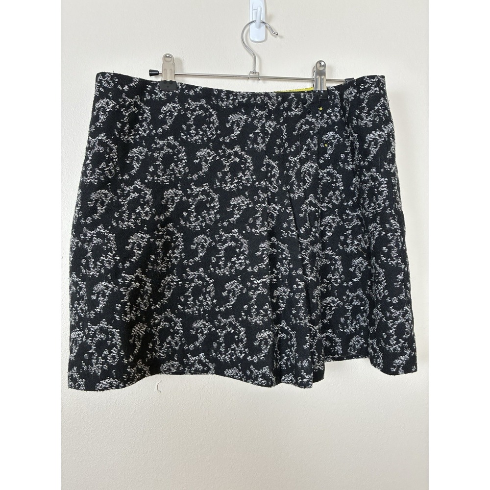 Wrap Kilt/Skirt Women Size Large (Based on measurements) (N14)
